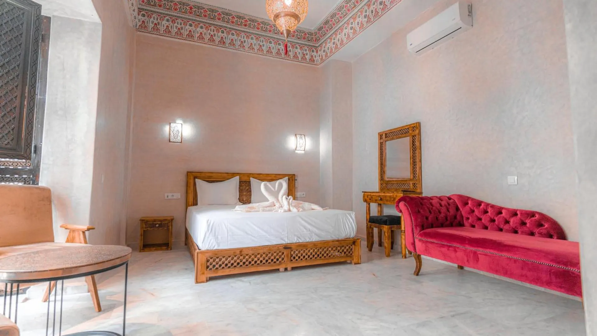 Riad Deluxe Марракеш